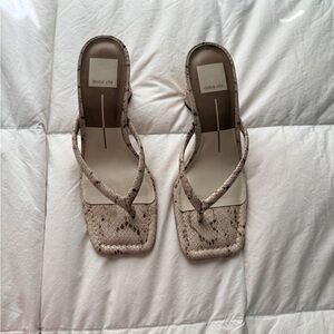 Dolce Vita Rhye Snakeskin Sandal – Cafe Stella – Size 7 – Like New – 2.7” Heel